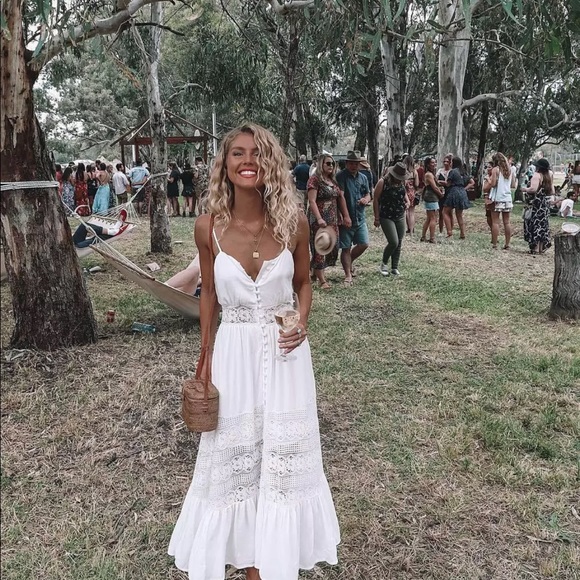 RE-STOCK COMING! White Boho Style Maxi Sun Dress - Picture 3 of 6